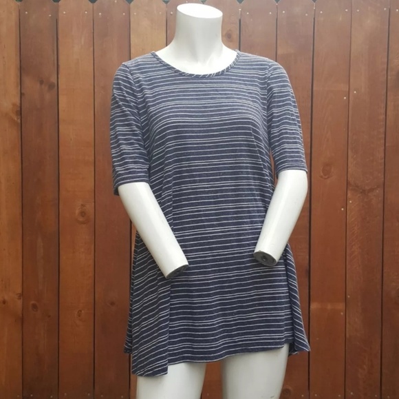 Green Envelope Tops - Green Envelope sz S Blue & White Heathered Top